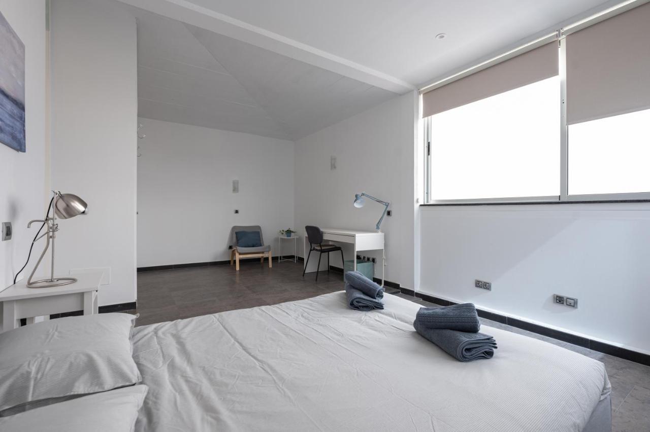 Вилла Modern 2Br House - Private Pool - Parking Сан-Бартоломе Экстерьер фото